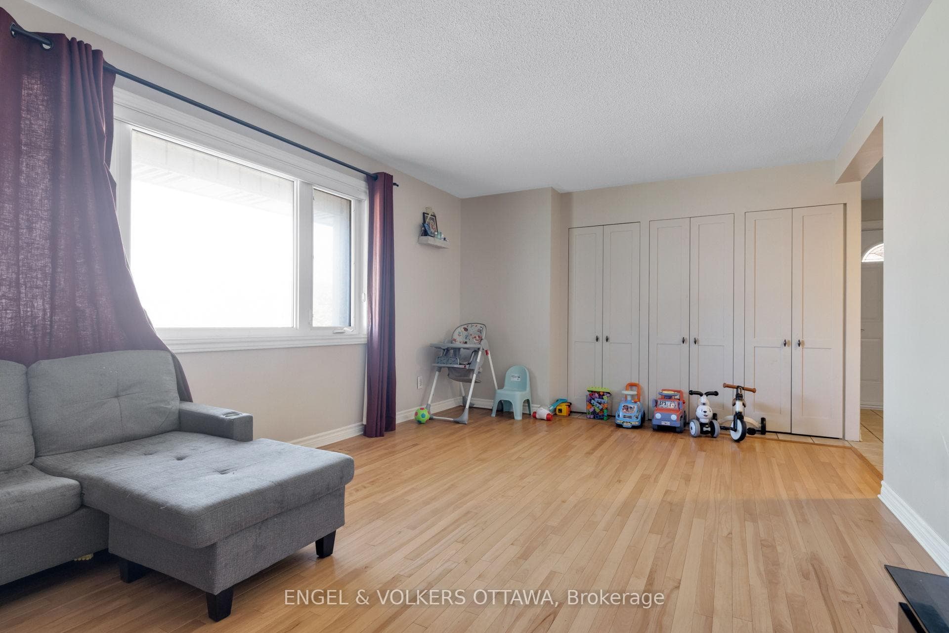 1311 S Avenue photo 7