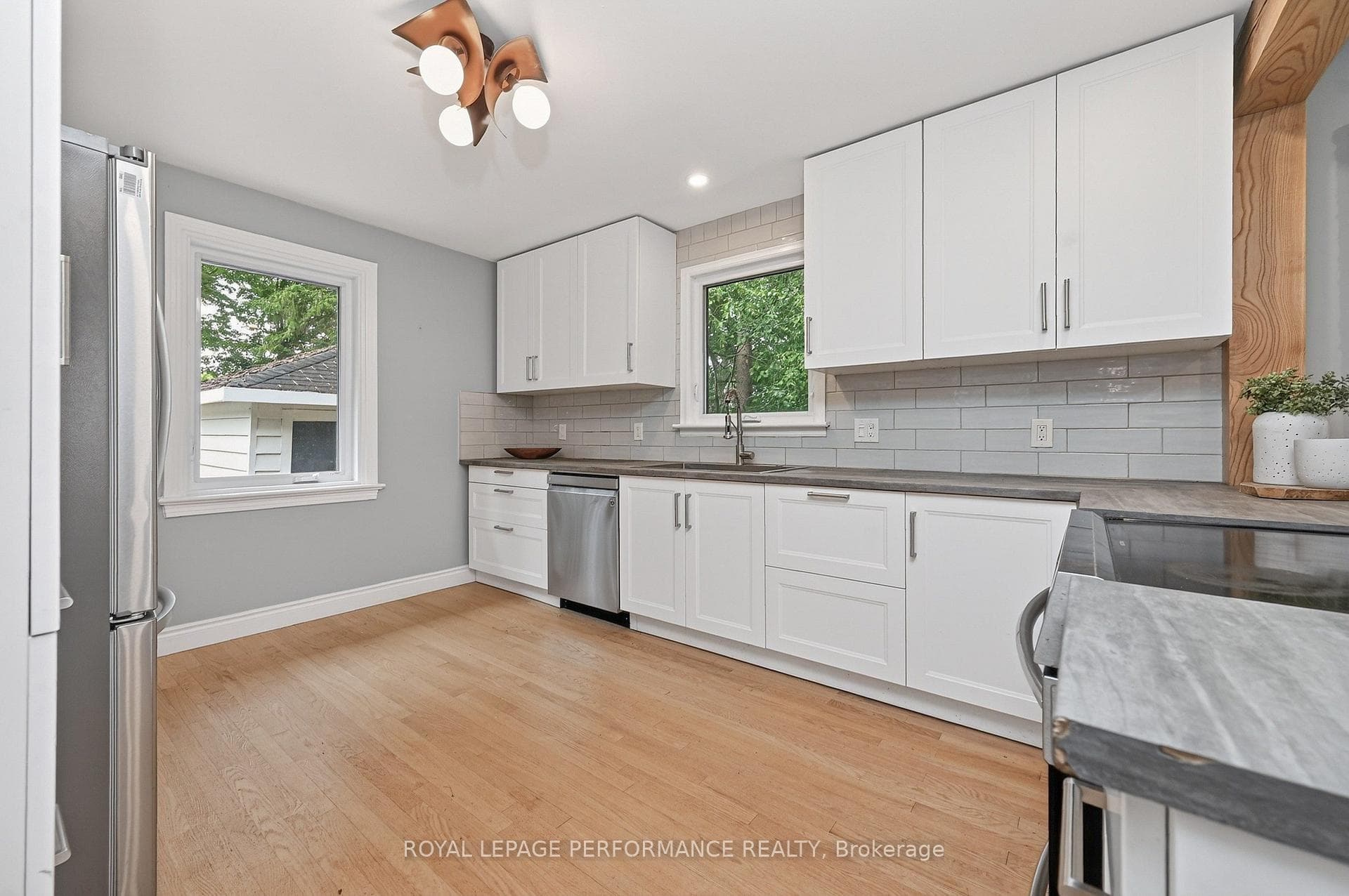 140 Begonia Avenue photo 10