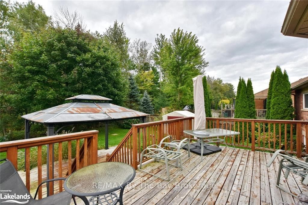 28 CHERRY SANDS Crescent photo 34