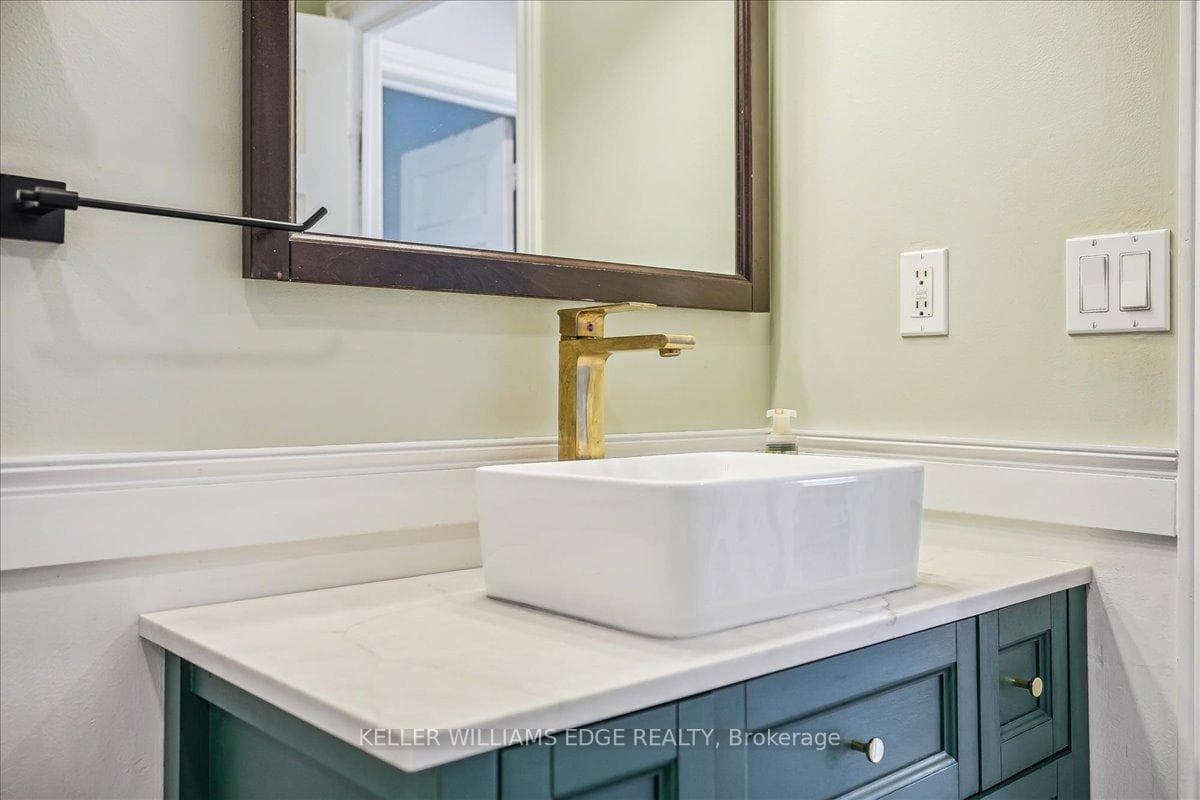 394 Upper Sherman Avenue photo 20