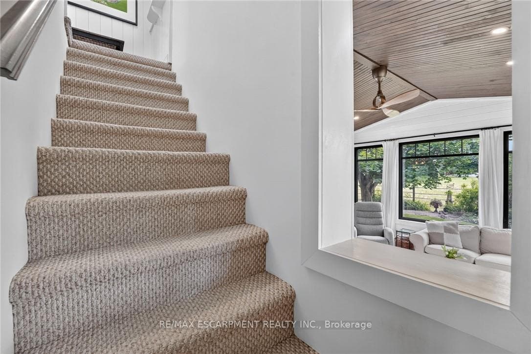 3754 LAKESHORE Road photo 28