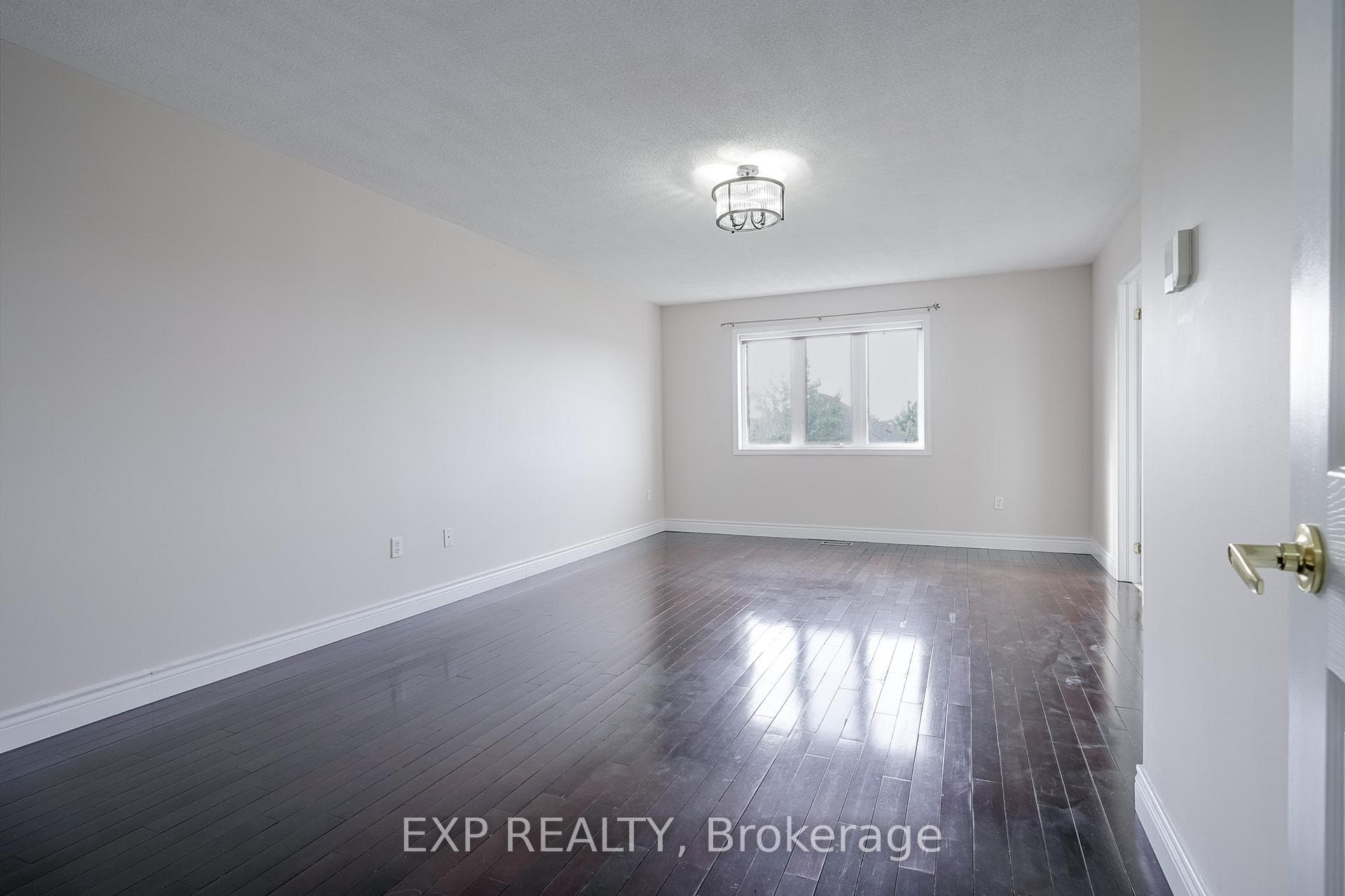 75 Hutton Place photo 20