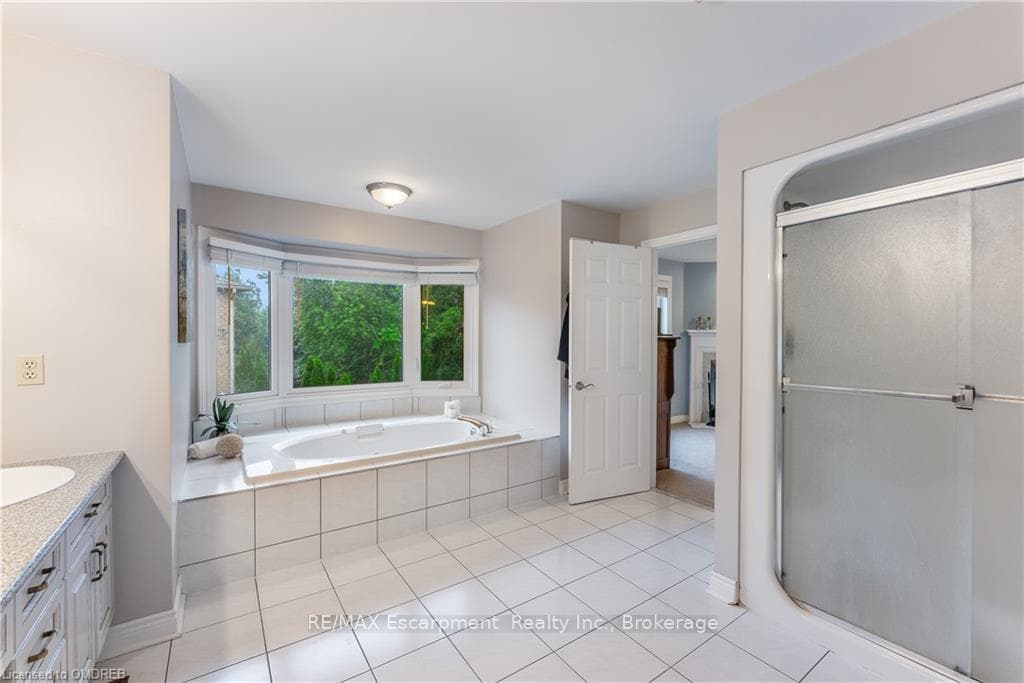 1275 WHITE Lane photo 19