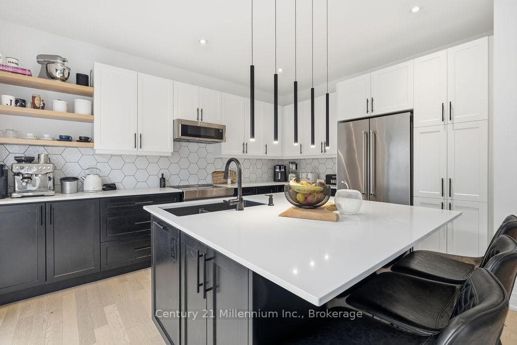 30 Mclean Avenue photo 12