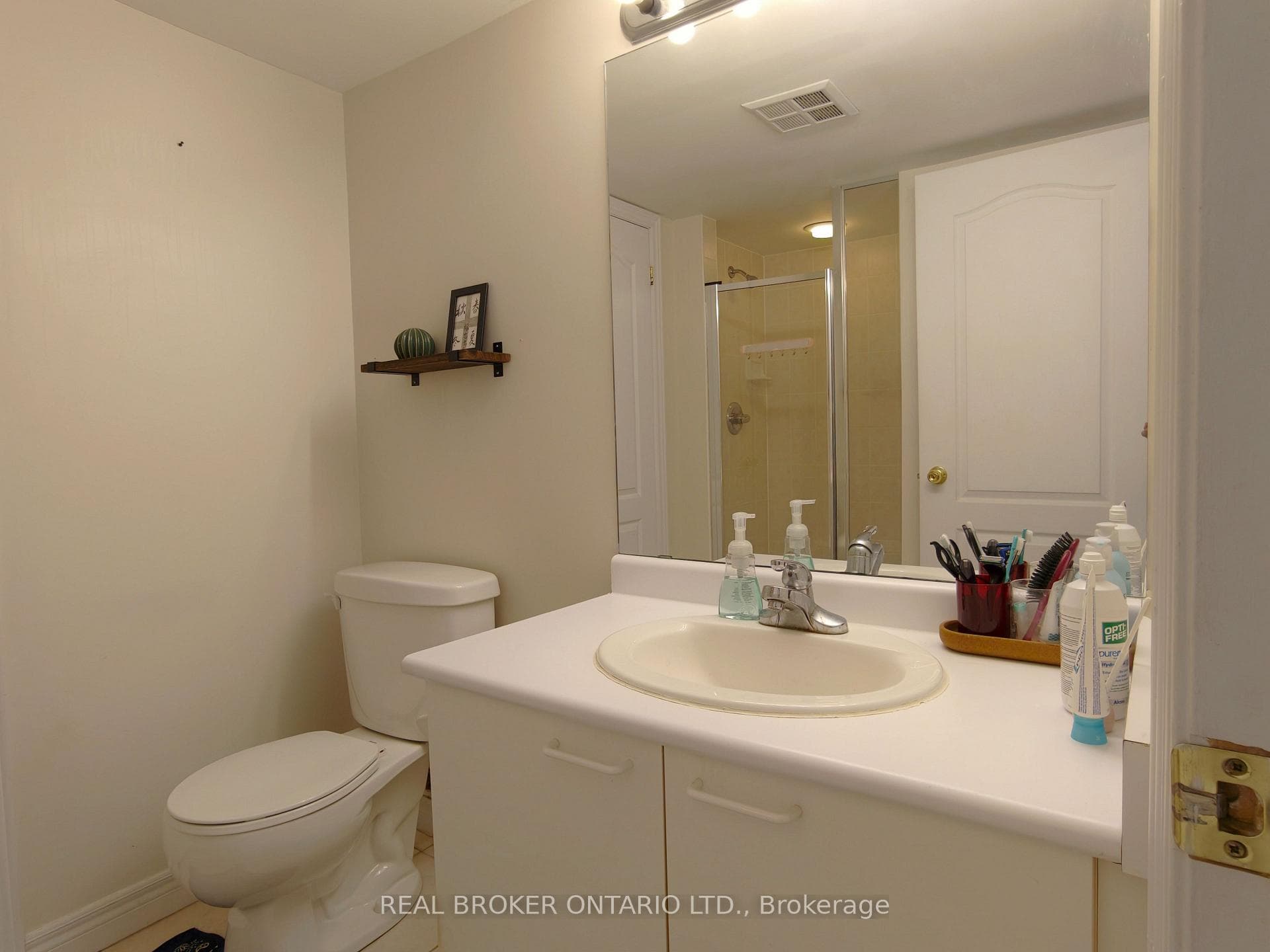 Semi Ensuite