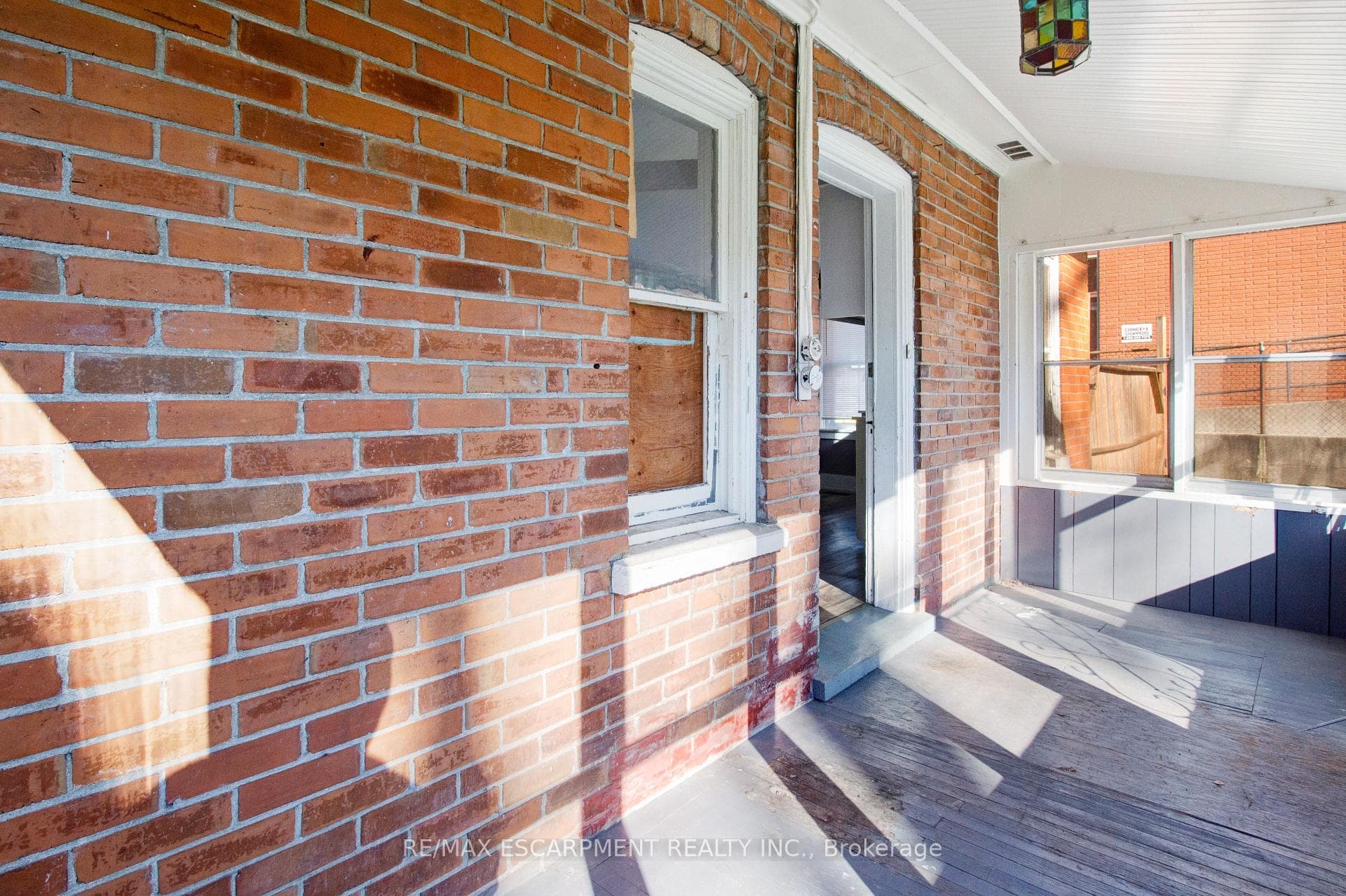 74 William Street photo 29