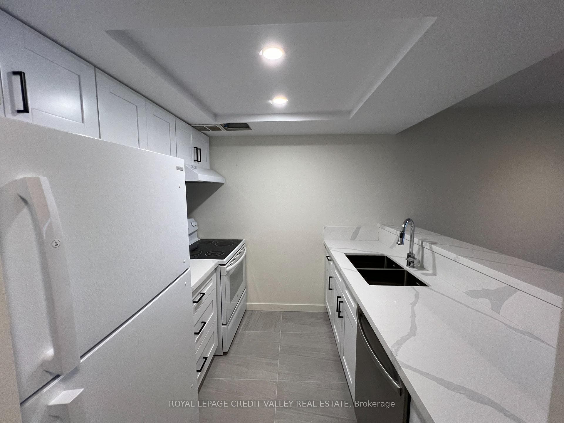 250 Webb Drive Unit 519 photo 10