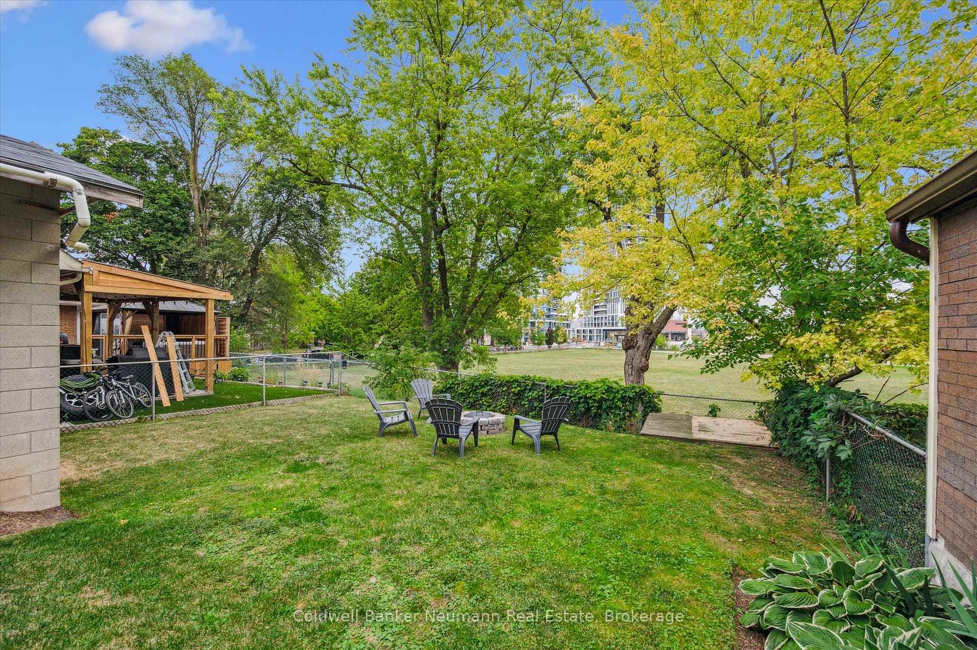 39 Agnes Street photo 16