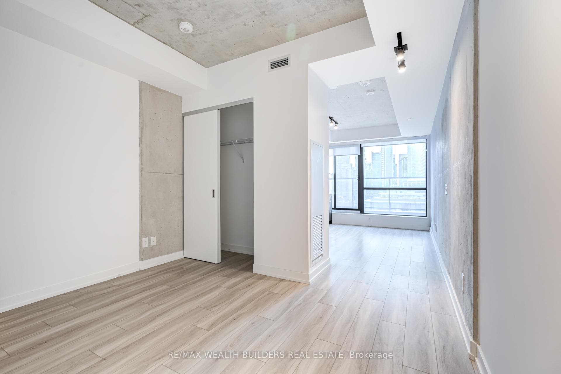 458 Richmond Street Unit 1205 photo 7