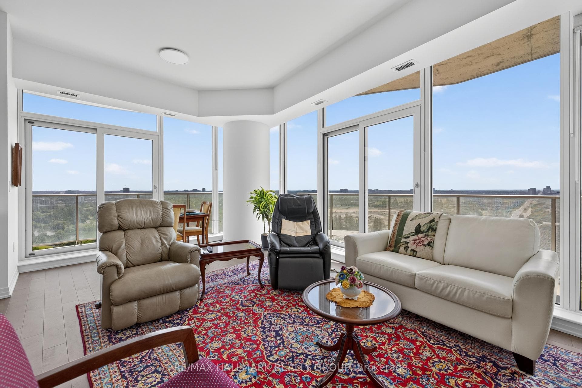 805 Carling Avenue Unit 2404 photo 9