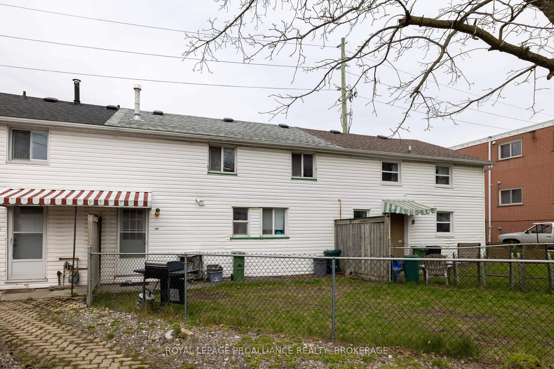 242 Colborne Street photo 23