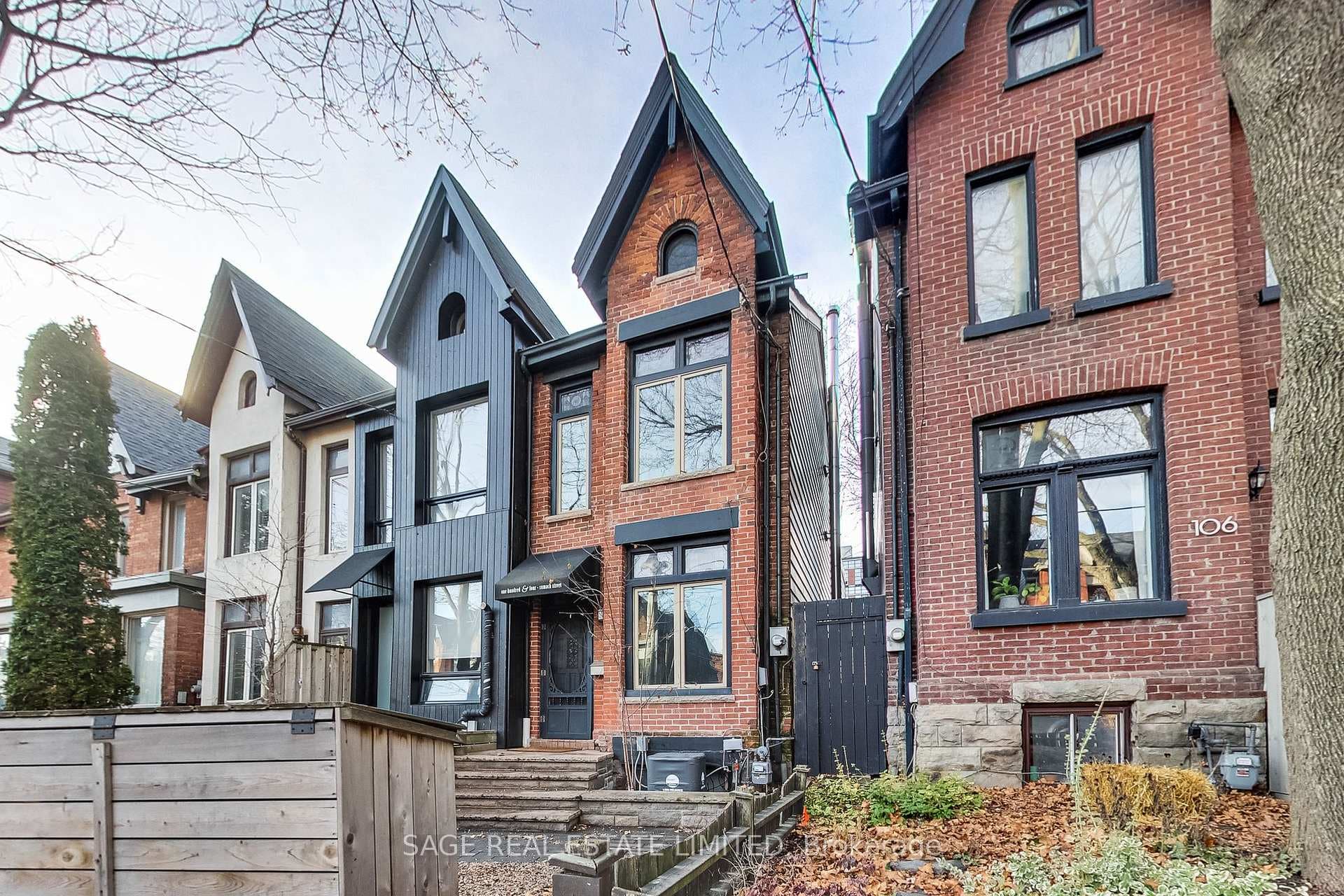 104 Sumach Street photo 2