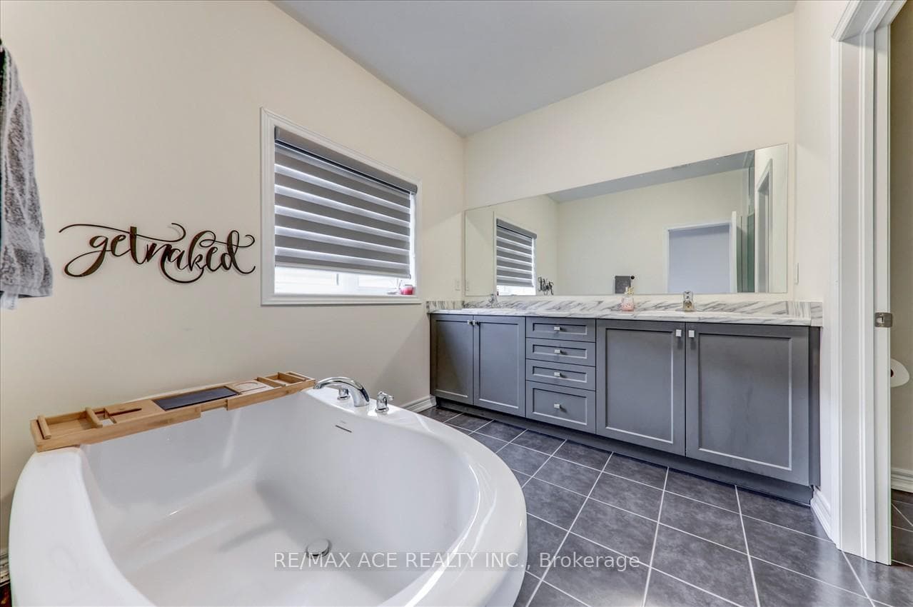 29 Ogston Crescent photo 31