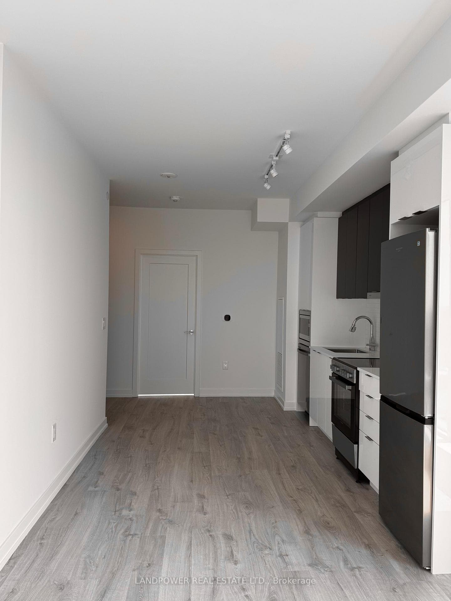 9763 Markham Road Unit 1703-A photo 10