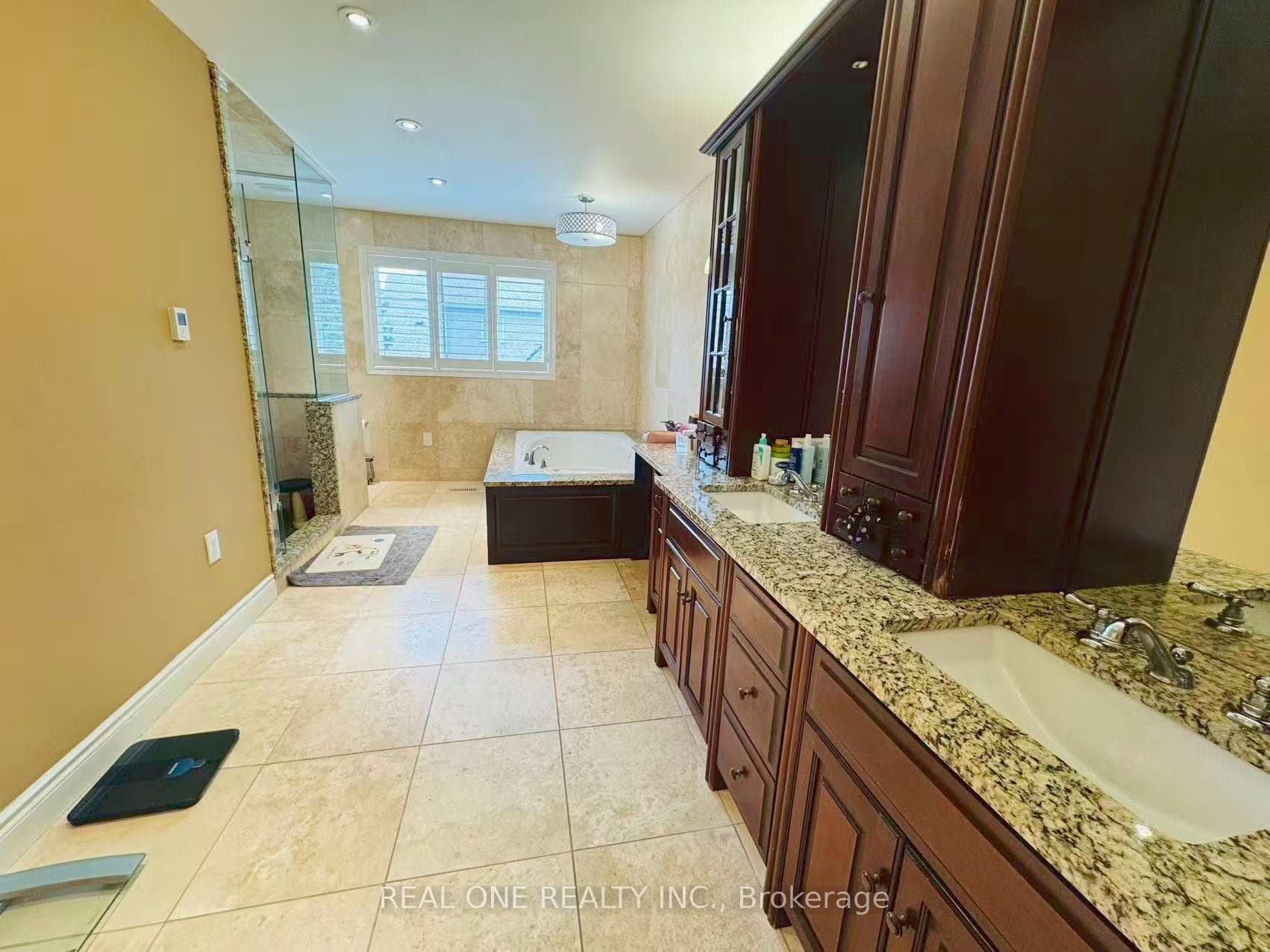 2361 Silverwood Drive photo 23