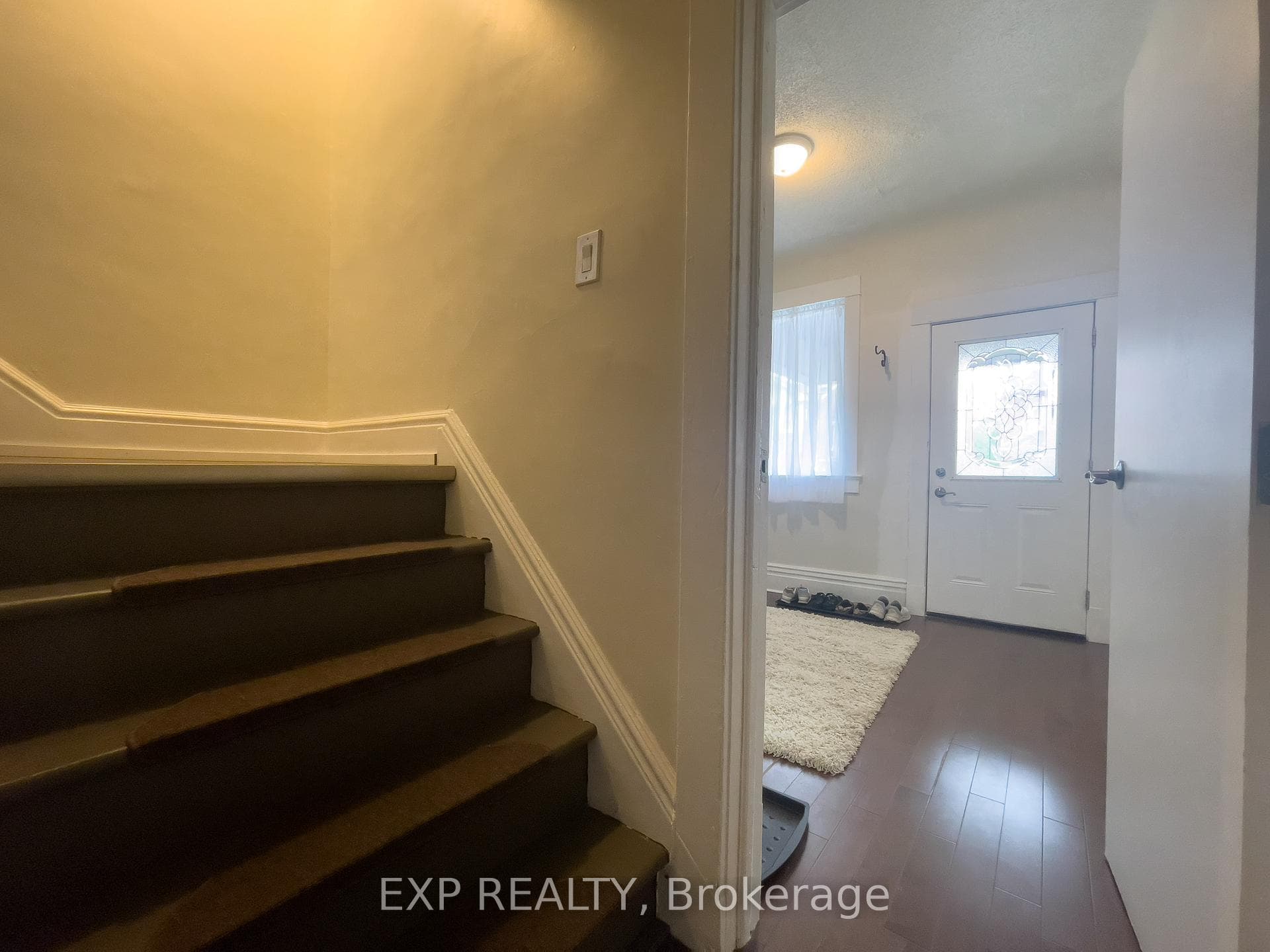 422 Clendenan Avenue photo 8