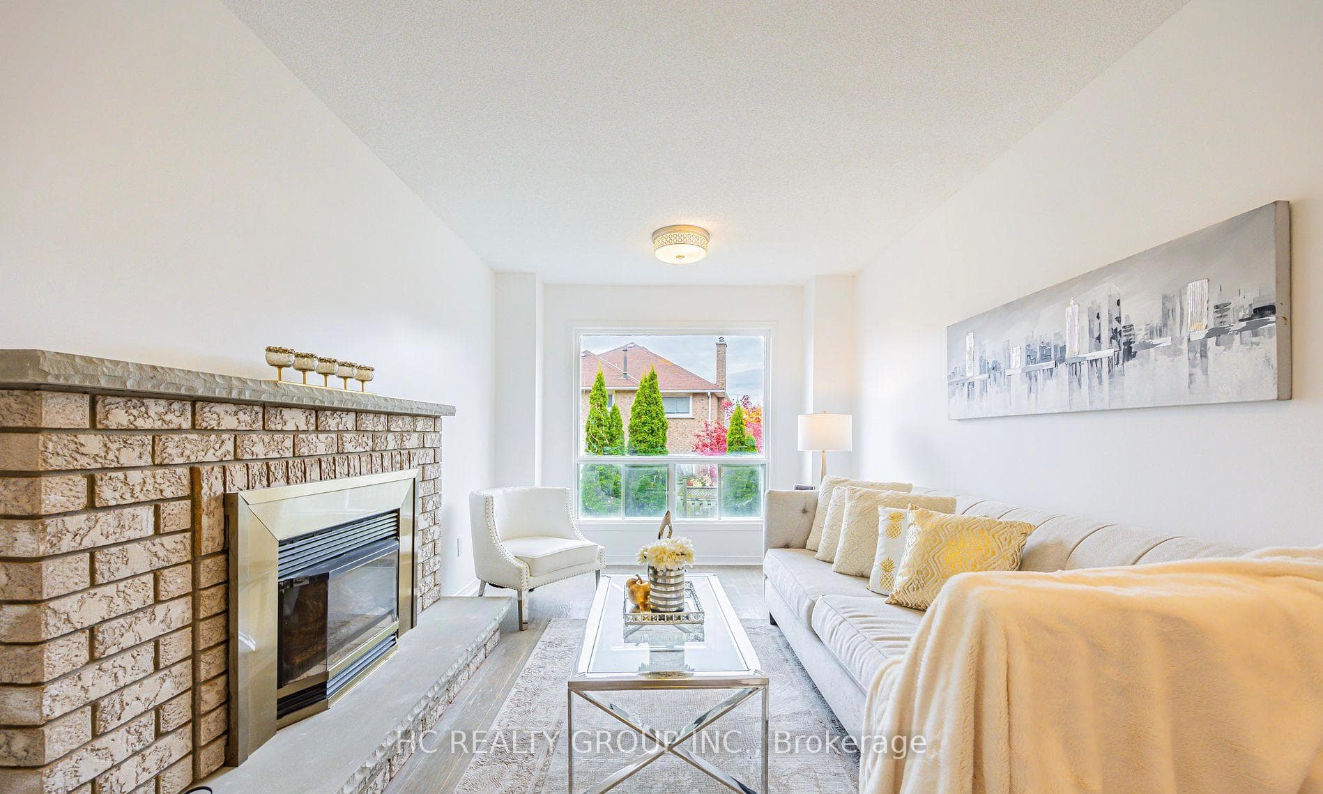 924 College Manor Drive photo 11