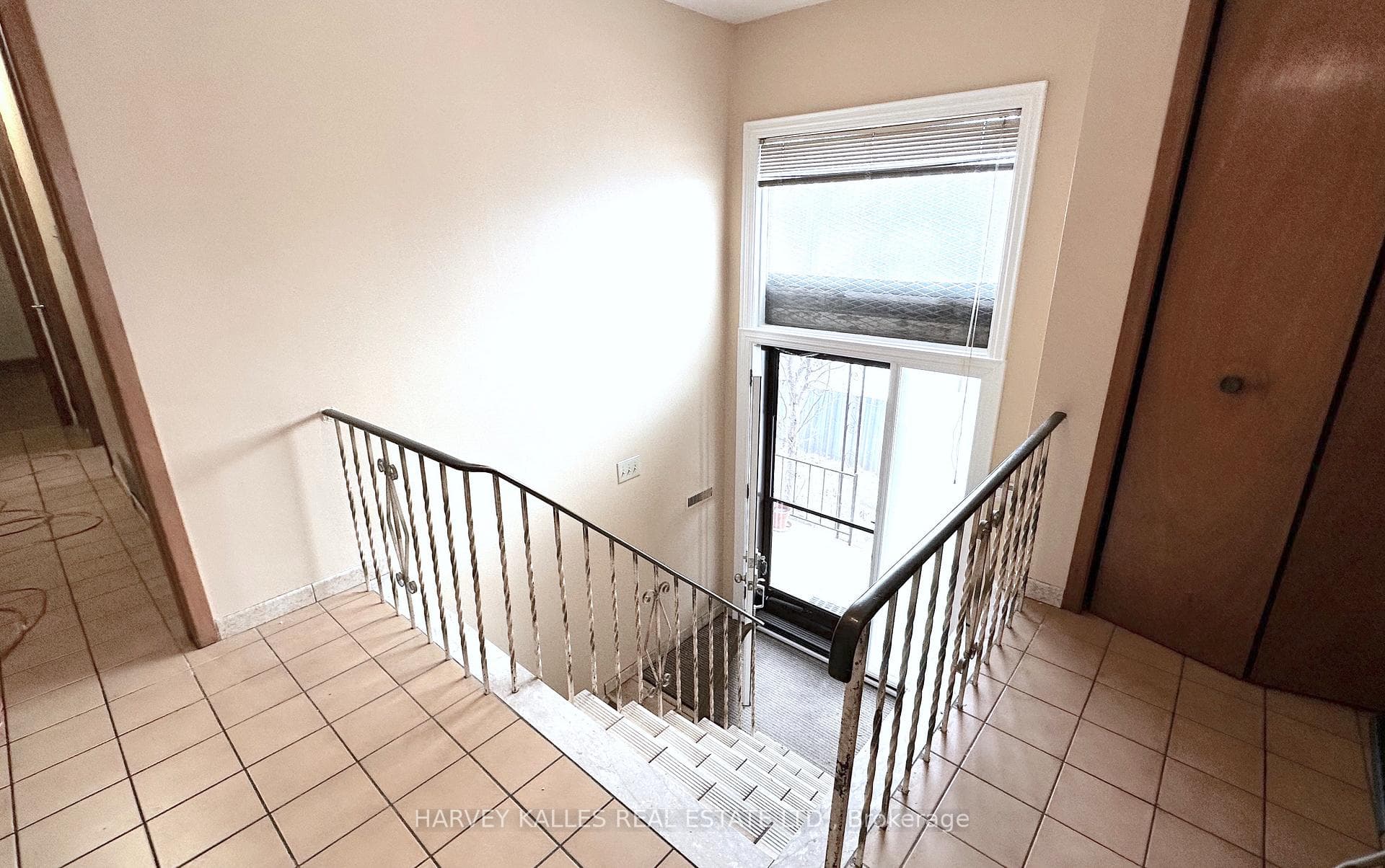 155 Plunkett Road photo 10