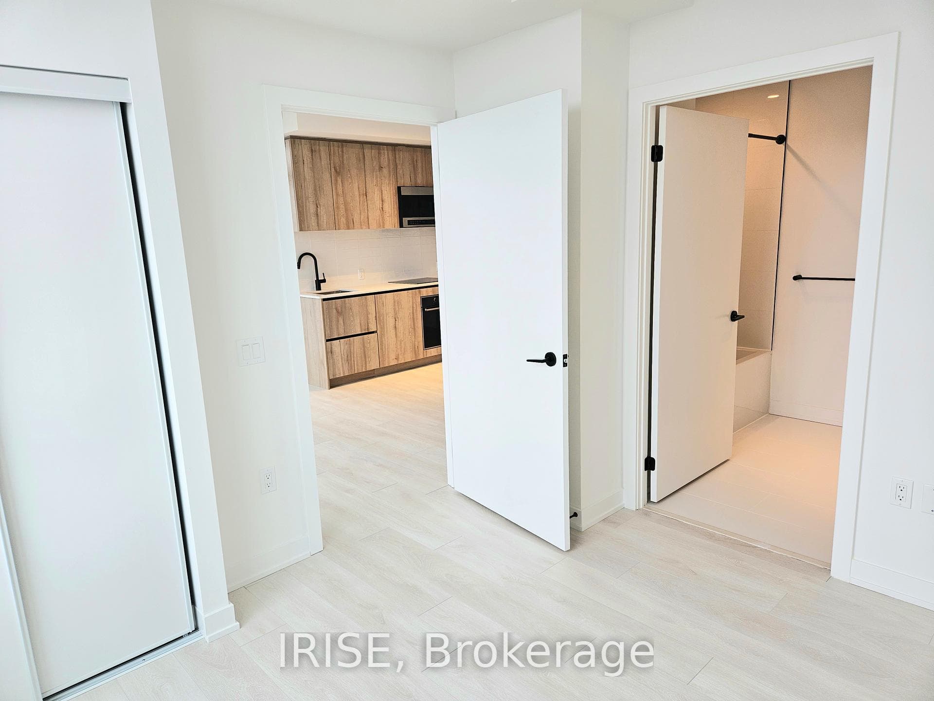 117 Broadway Avenue Unit 2211 photo 24