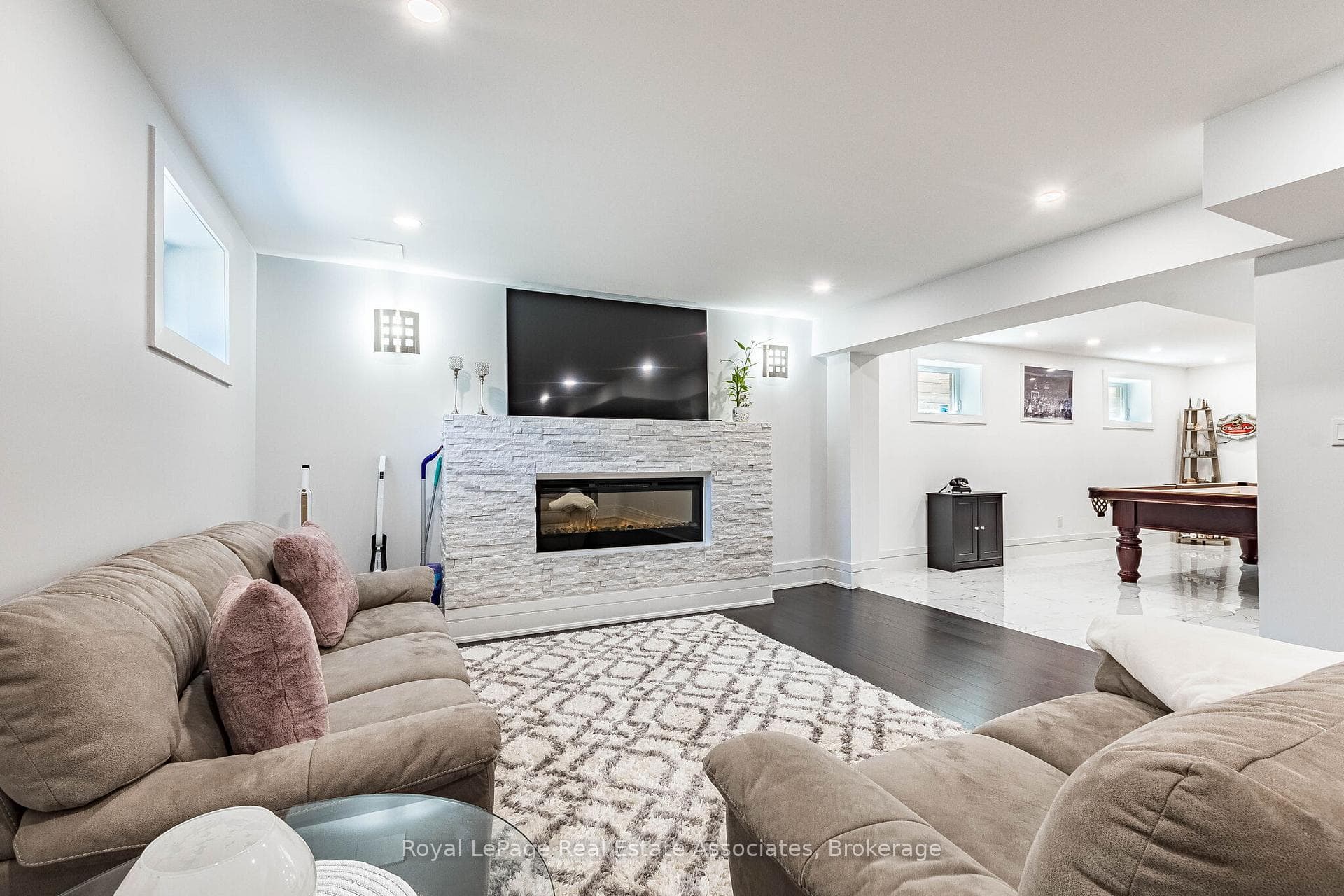 1071 Westmount Avenue photo 37