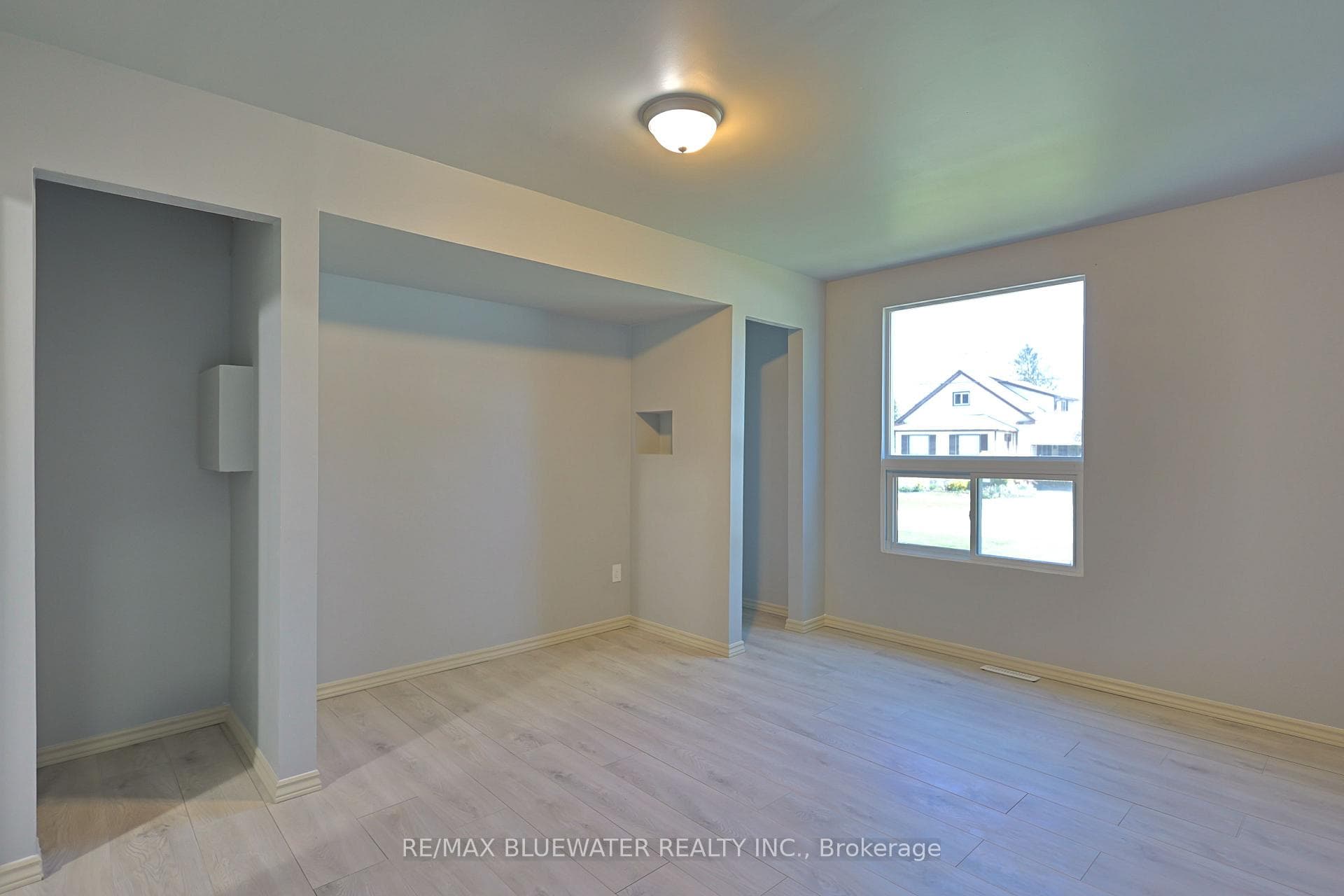 76 Franklin Street photo 24