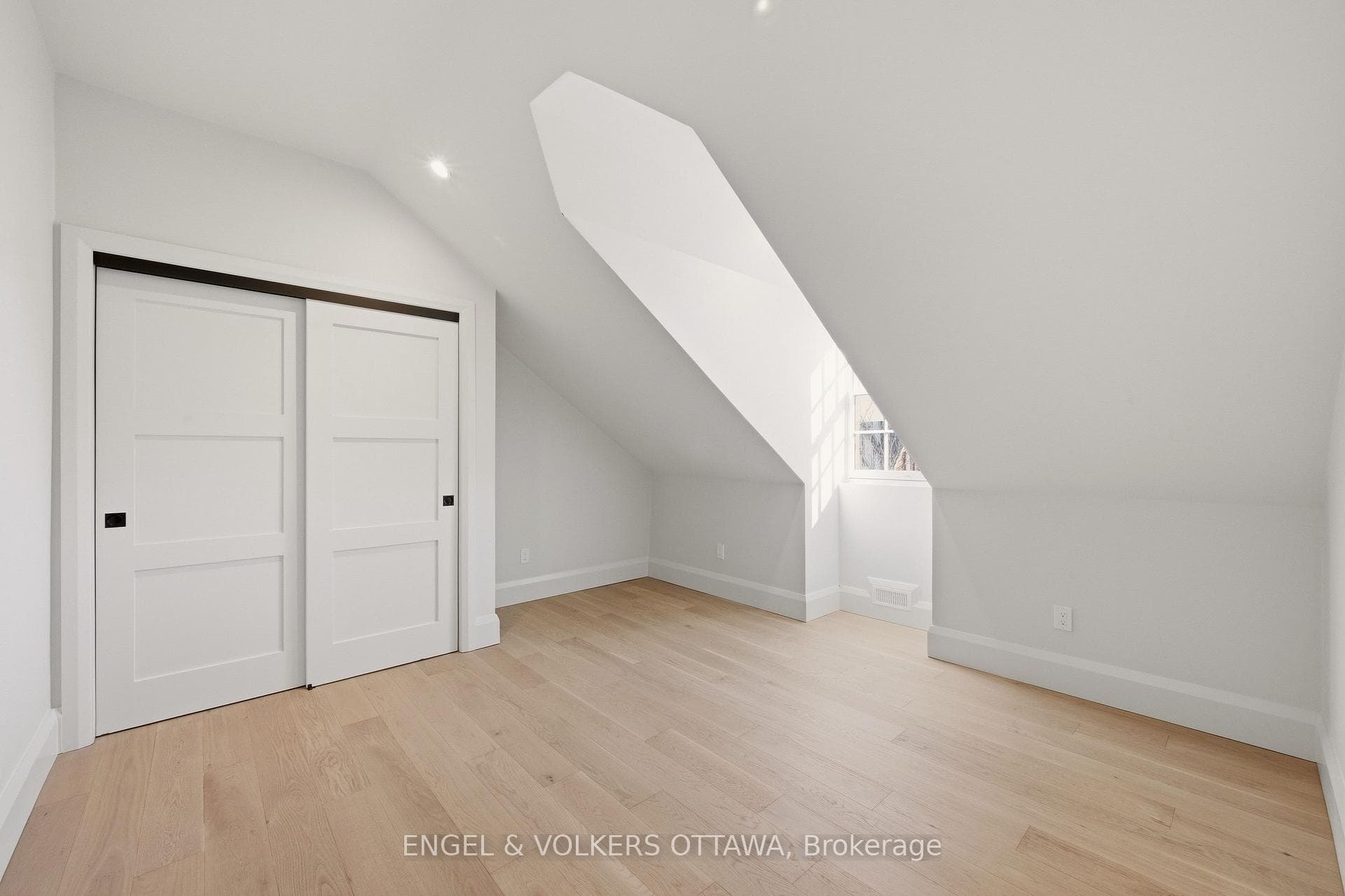 35 MacKay Street photo 39