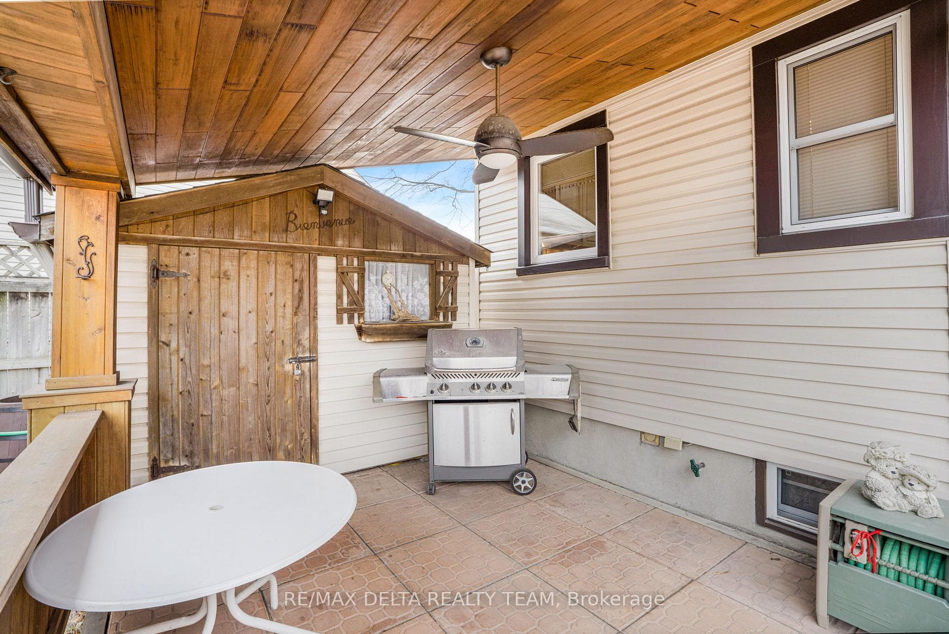 237 Crerar Avenue photo 20