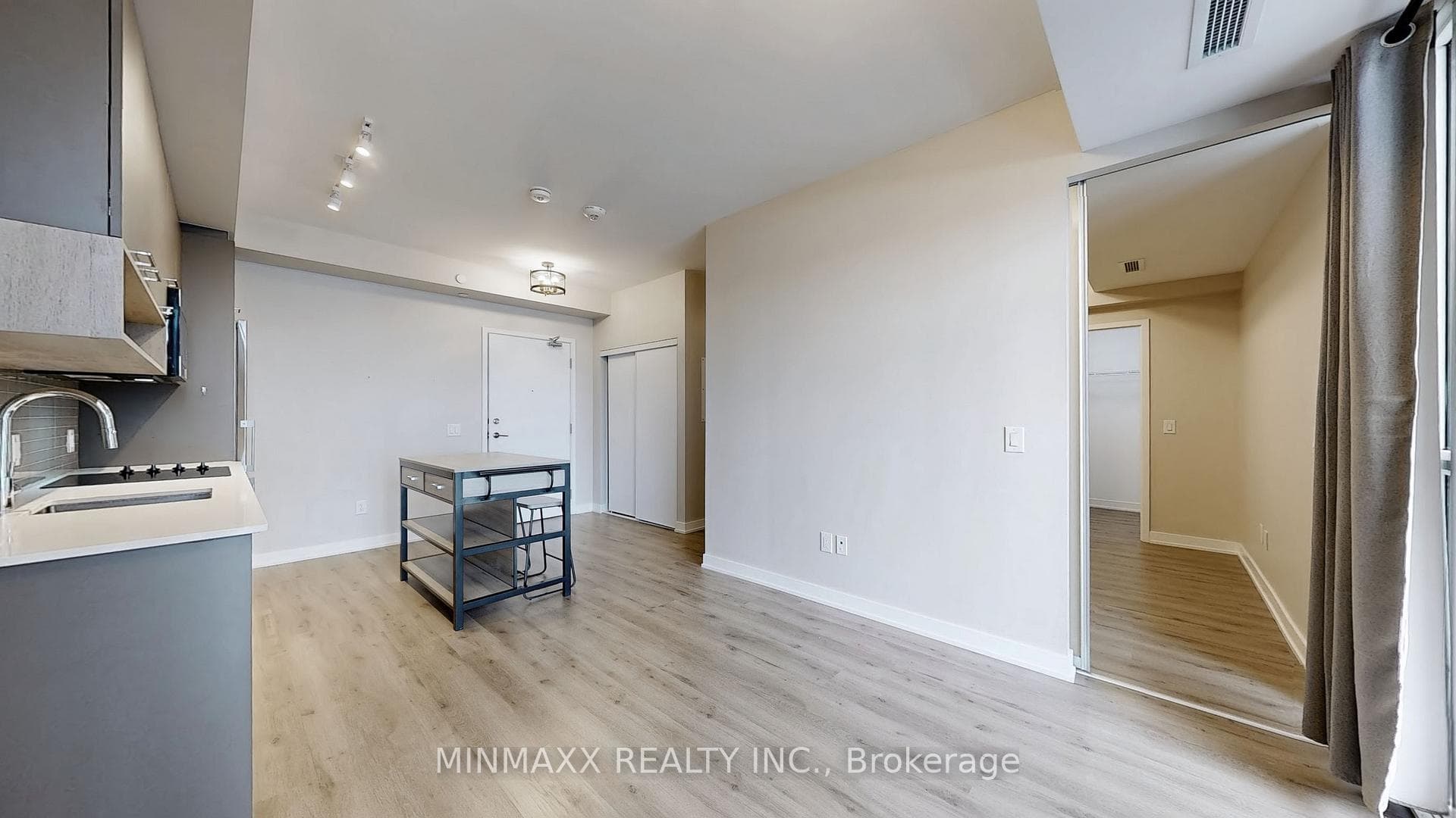 3005 Pine Glen Road Unit 401 photo 20