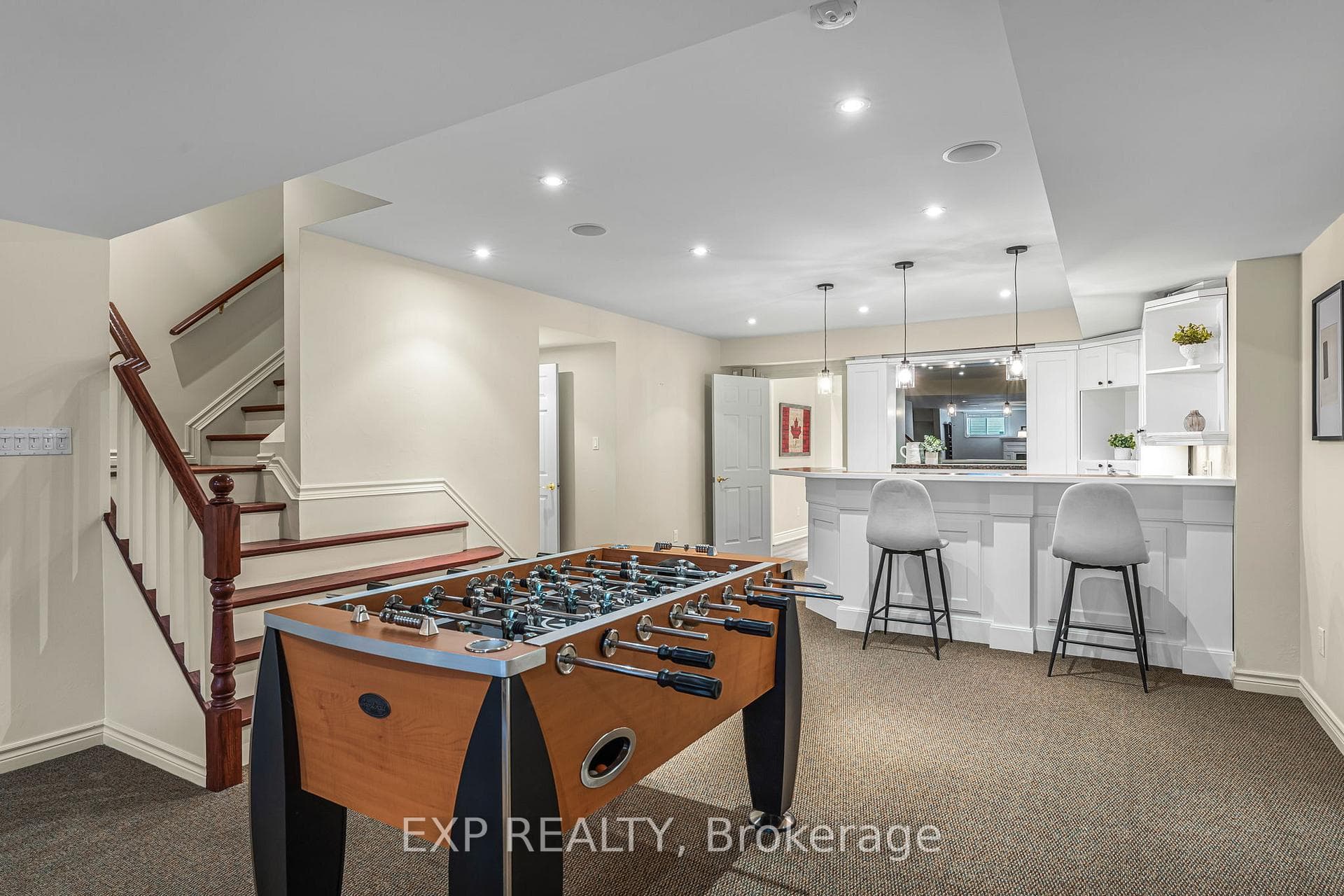 11 Birch Hill Lane photo 34