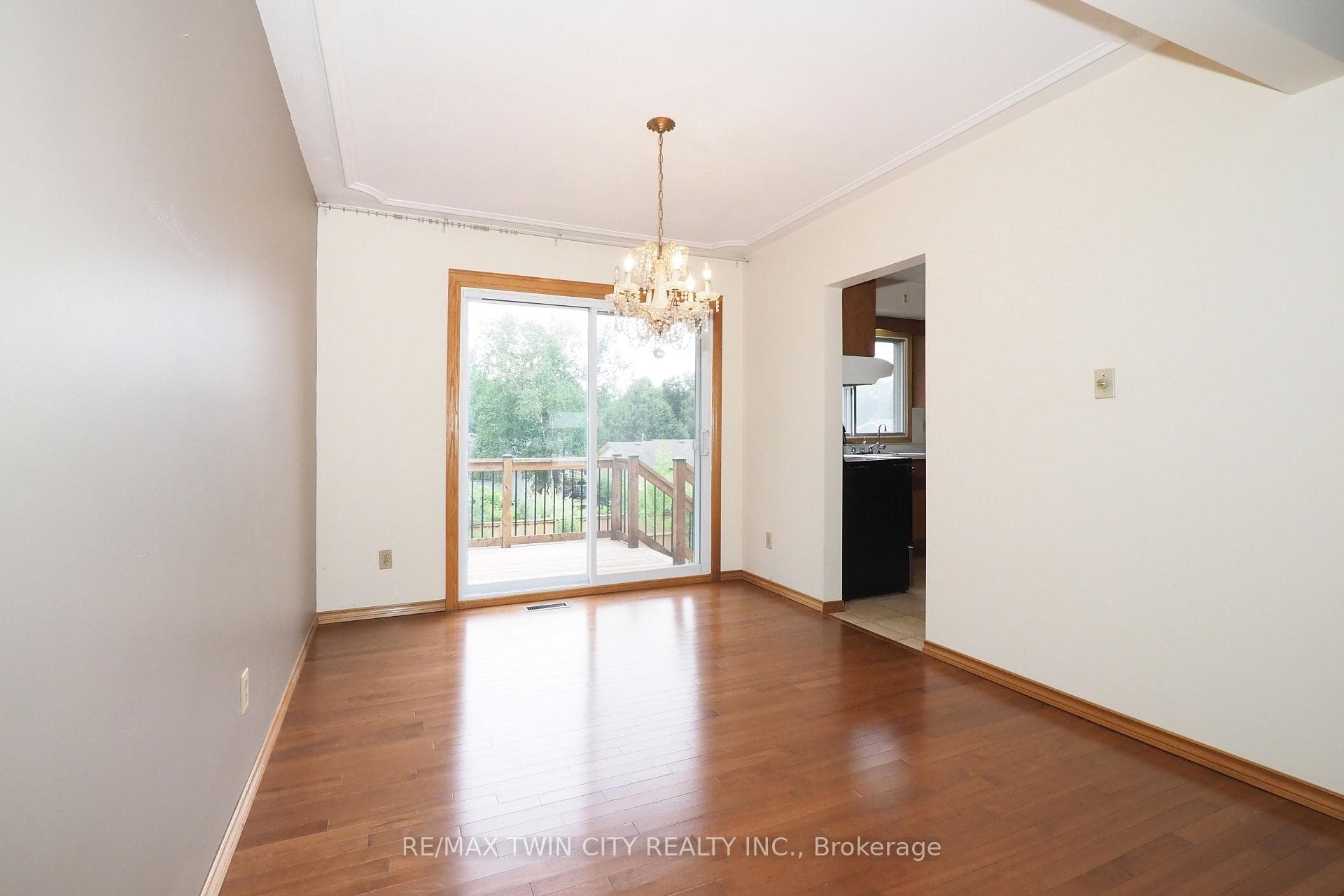 401 Forest Hill Drive photo 20