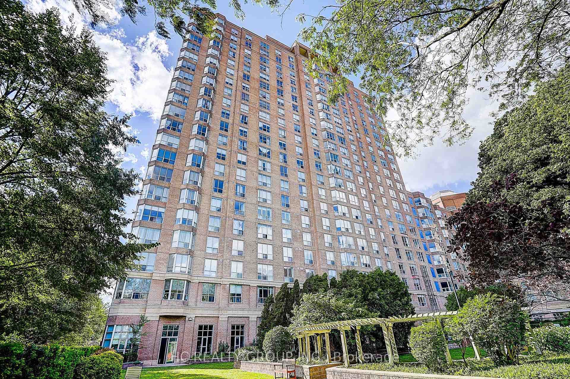 21 Overlea Boulevard Unit 1602 photo 1