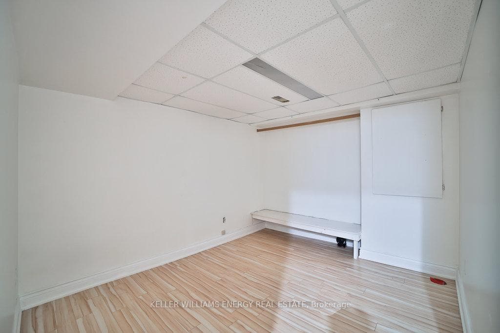 87 Knotty Pine Drive photo 36