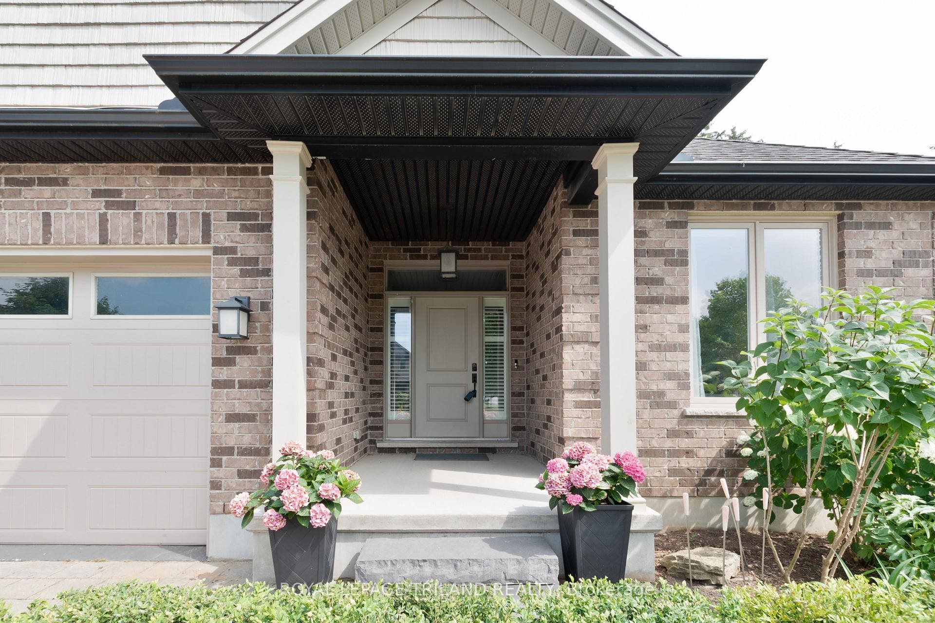 681 Bennett Crescent