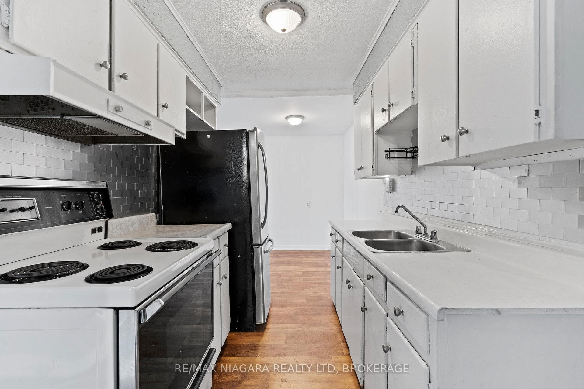 27 Main Street Unit 2 photo 4