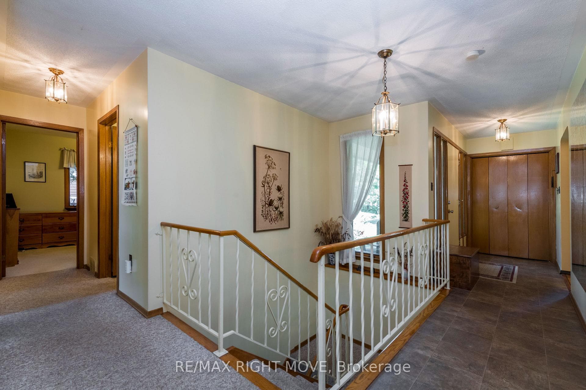5498 Fawn Bay Road photo 12