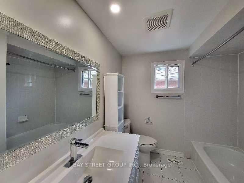 102 Patrice Crescent photo 21