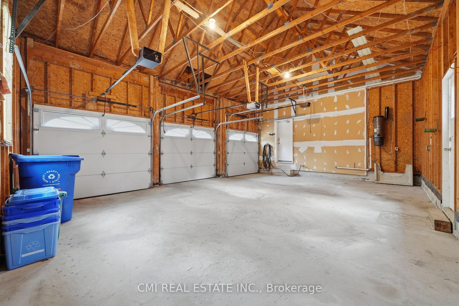 15 Treegrove Circle photo 45