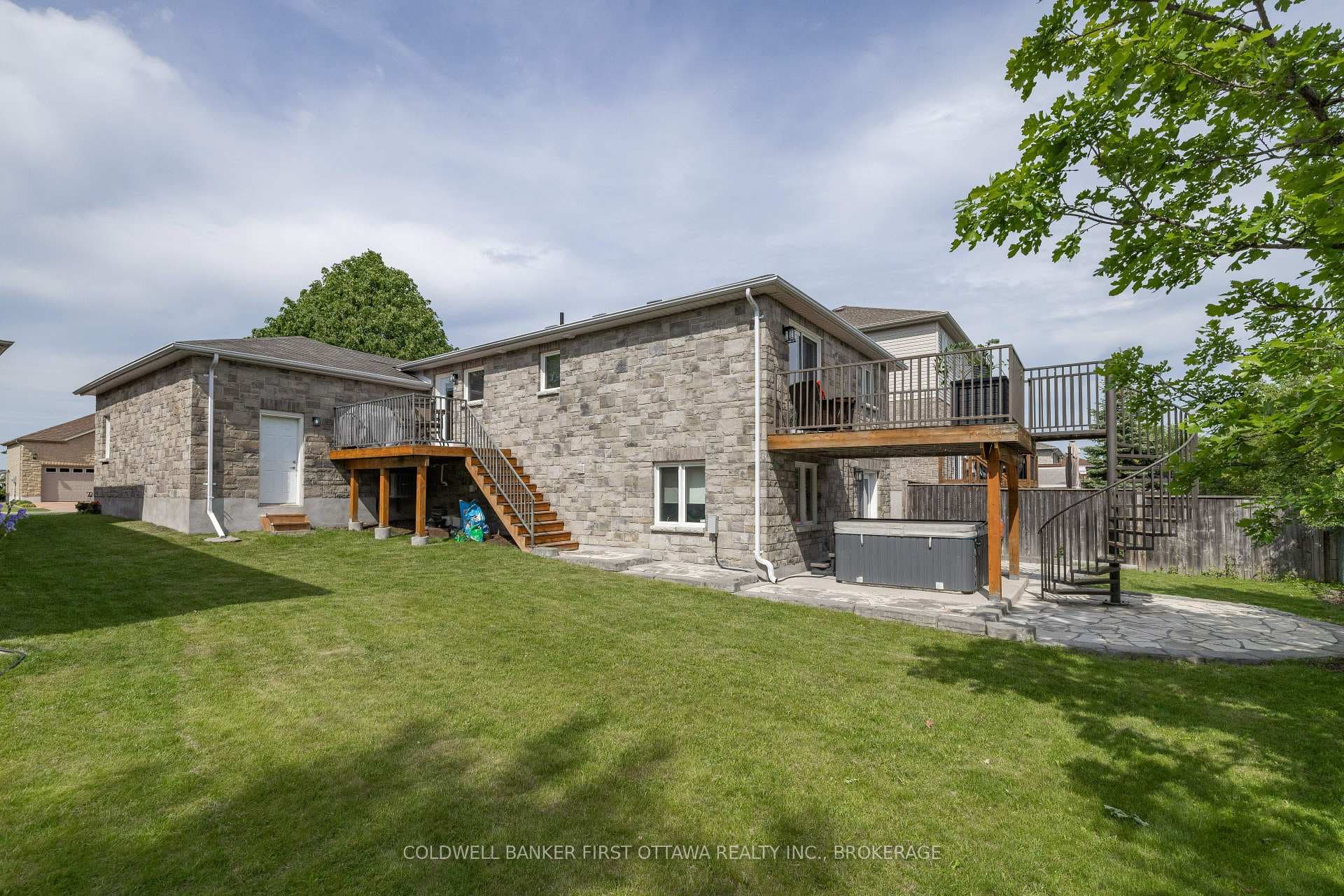 1346 Sierra Avenue photo 39