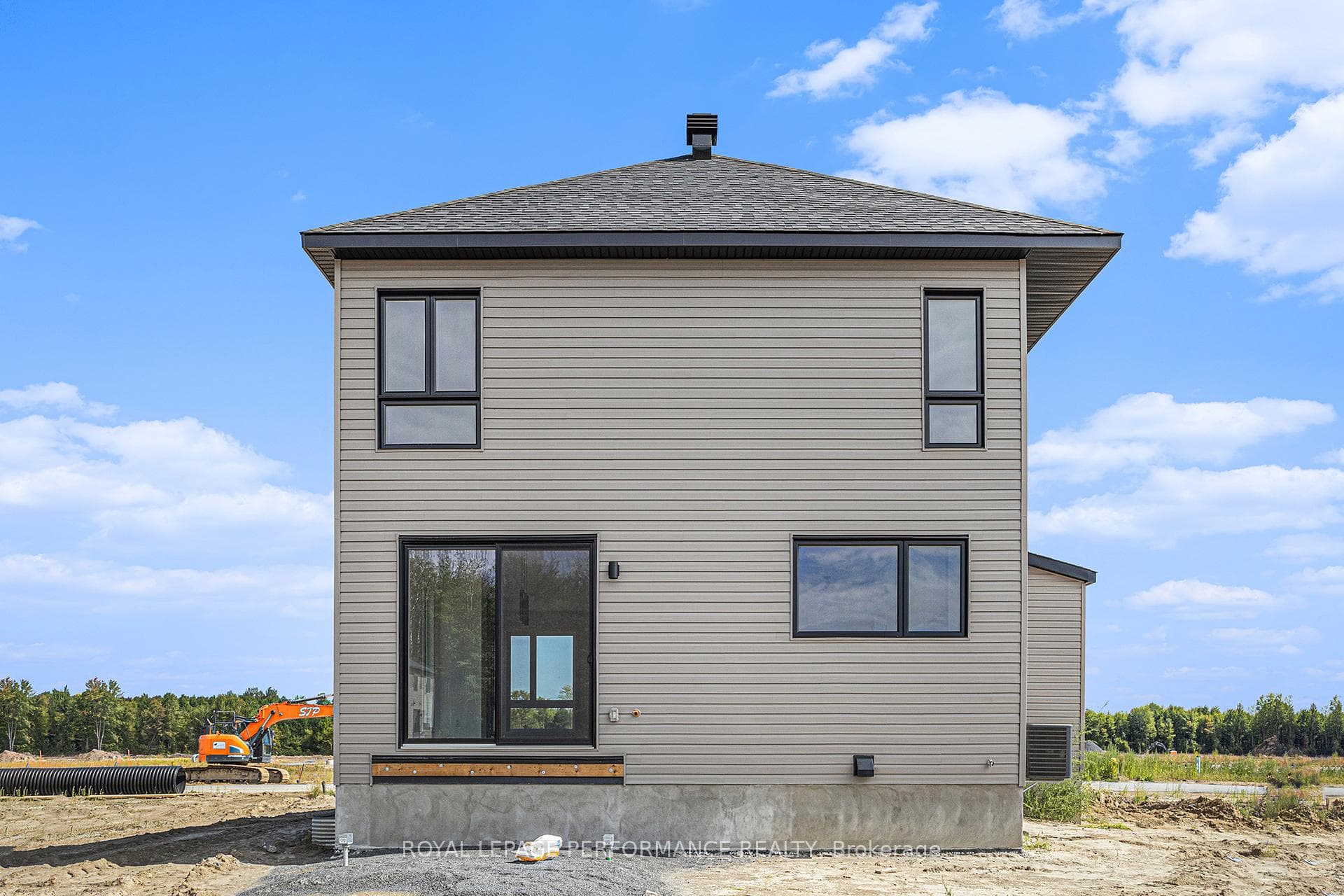 265 BOURDEAU Boulevard photo 3