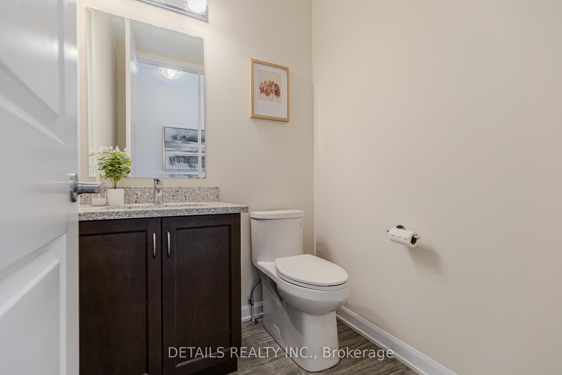 Powder room