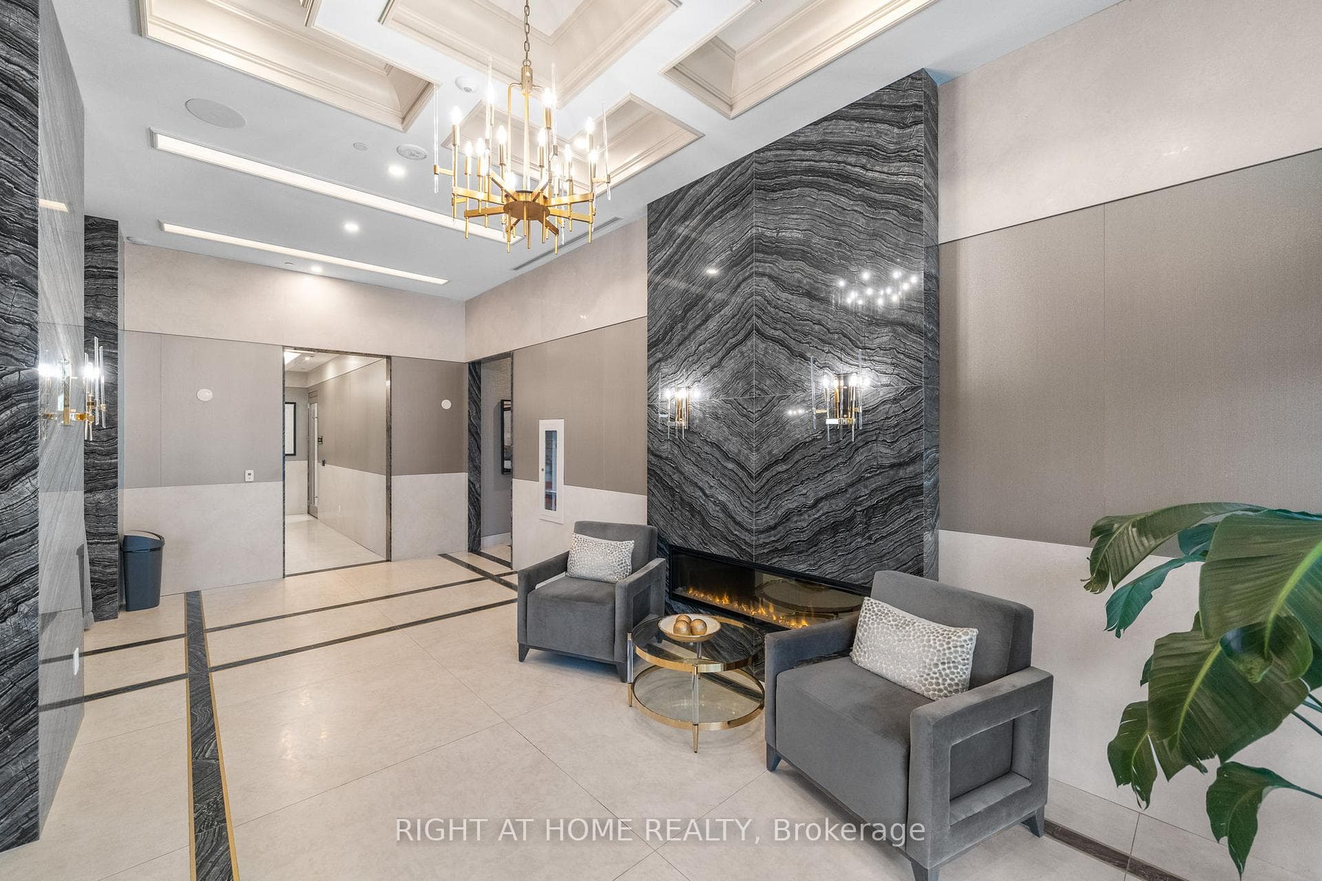 20 Gatineau Drive Unit 1706 photo 4