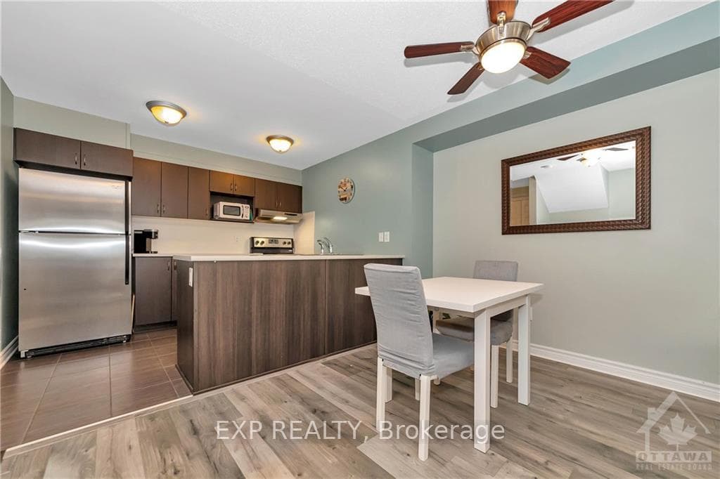 685 SUE HOLLOWAY Drive Unit C photo 10