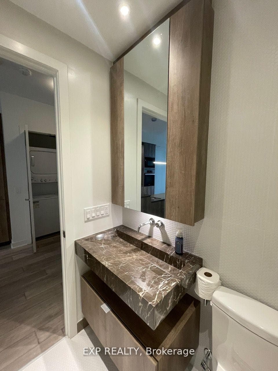 11 Yorkville Avenue Unit 1106 photo 11