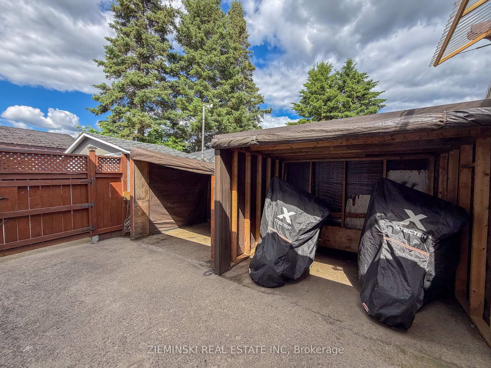 368 D'Iberville Avenue photo 48