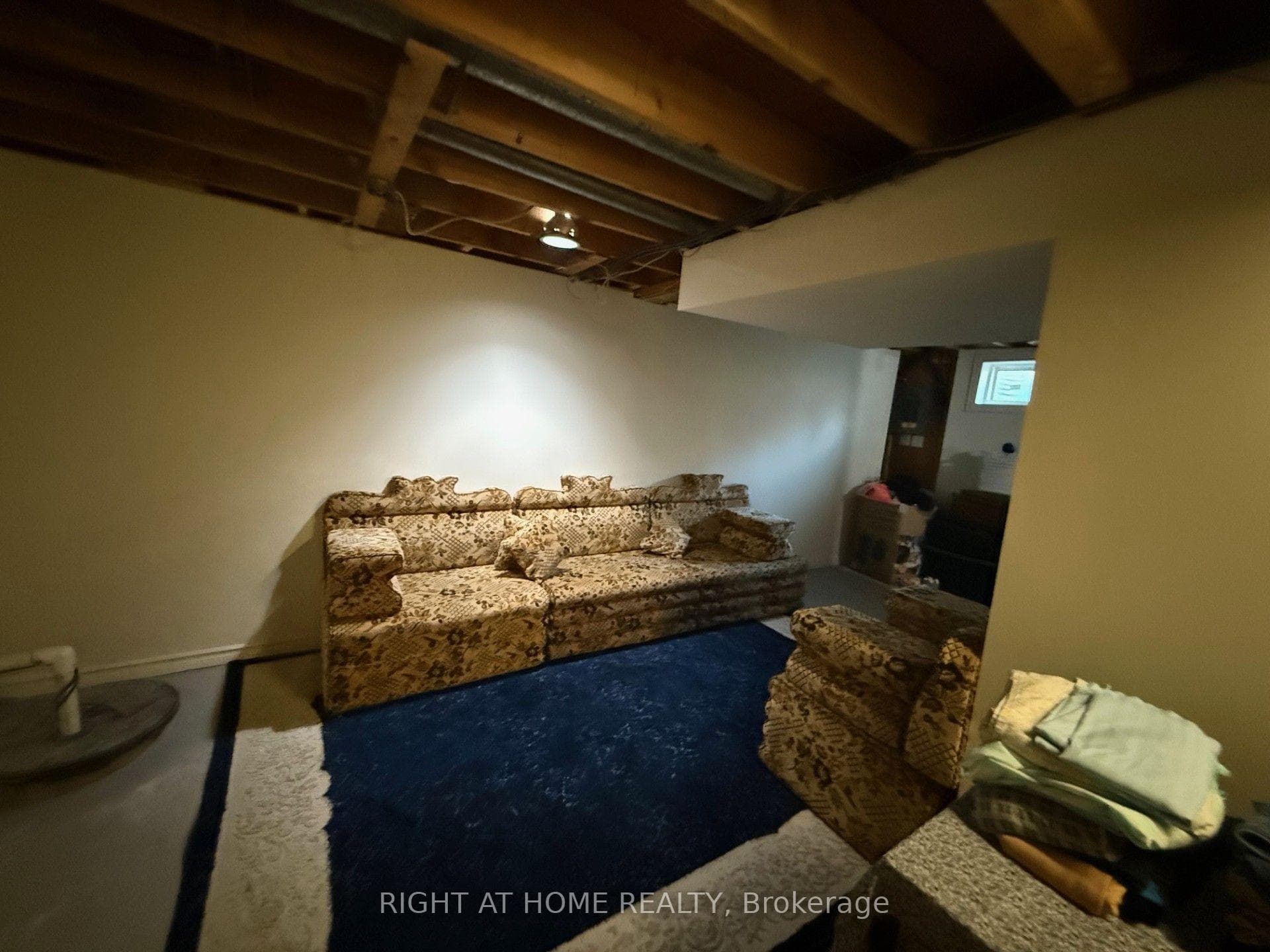 1552 Beaverpond Drive Unit B photo 11