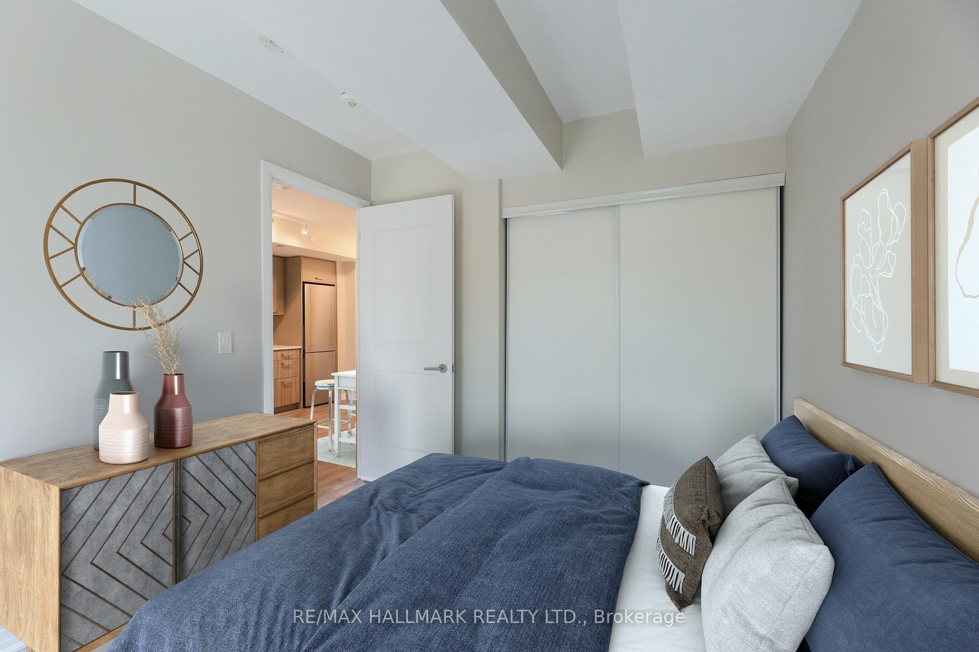 1630 Queen Street Unit 220 photo 9
