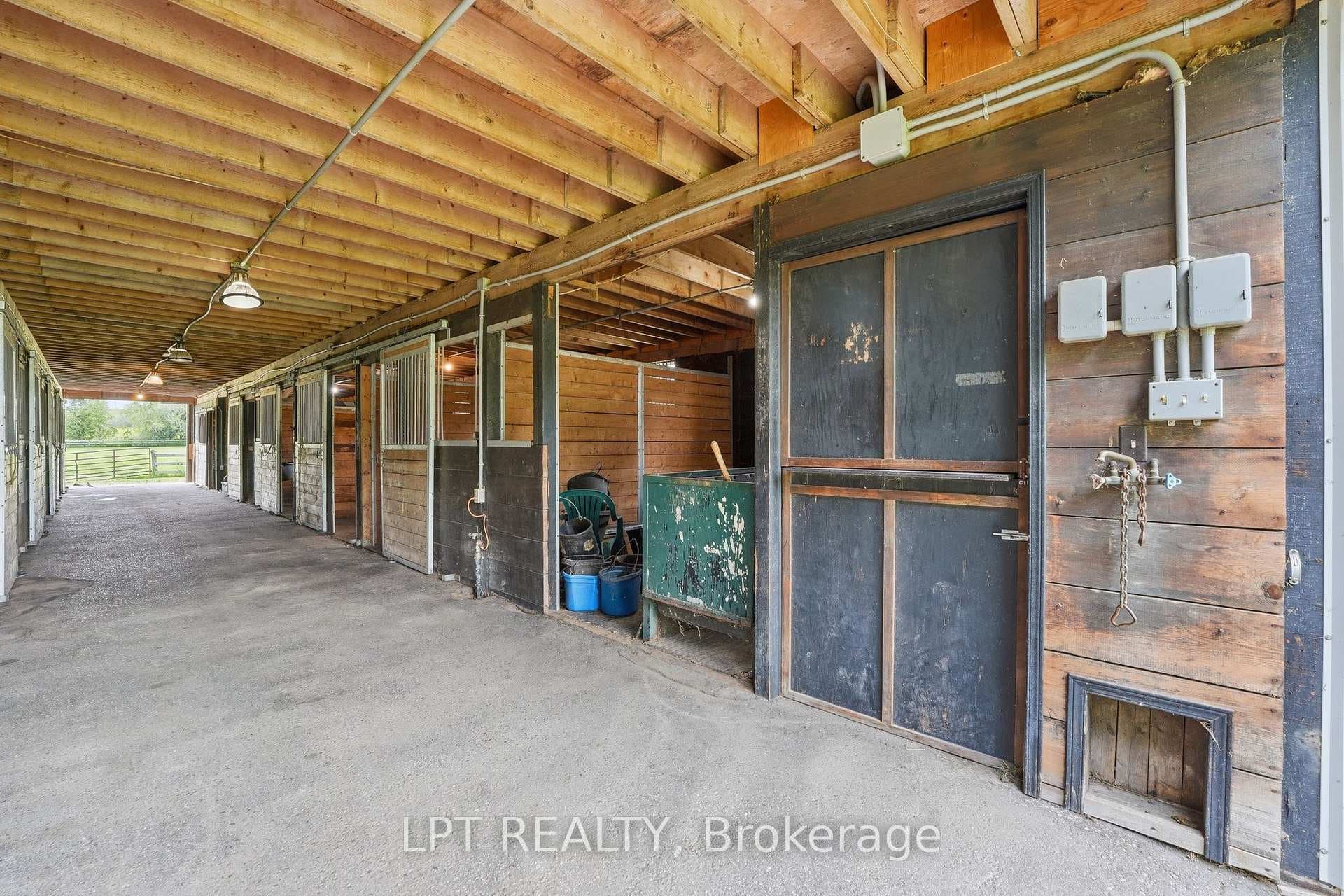 19700 Marsh Hill Road photo 41