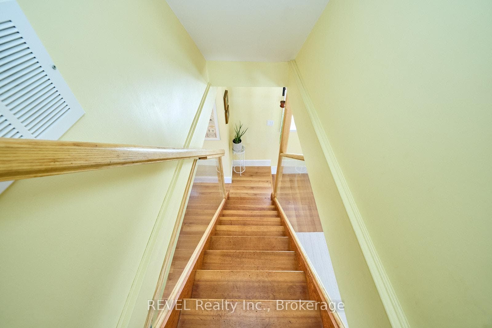 1819 Balfour Street photo 22