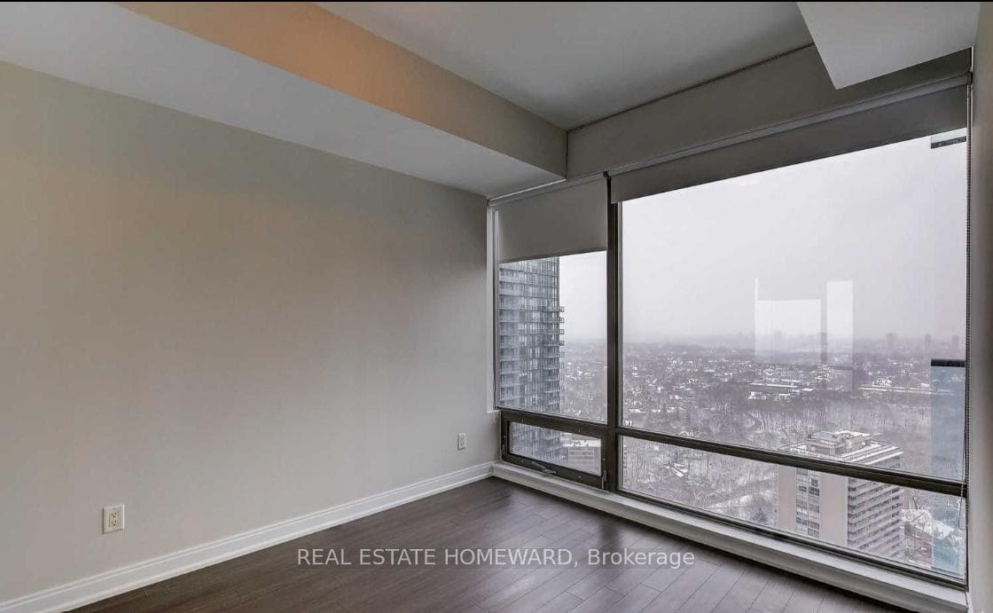 18 Yorkville Avenue Unit 2801 photo 12