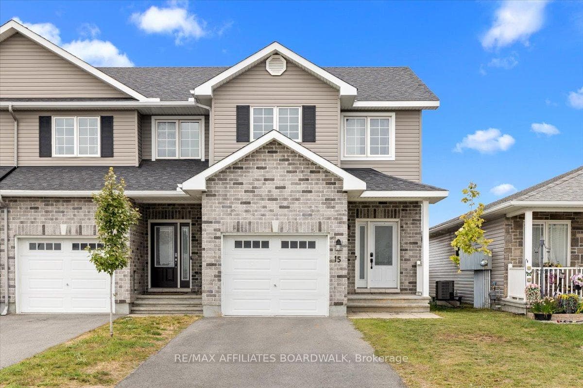 15 Vimy Ridge Crescent photo 1